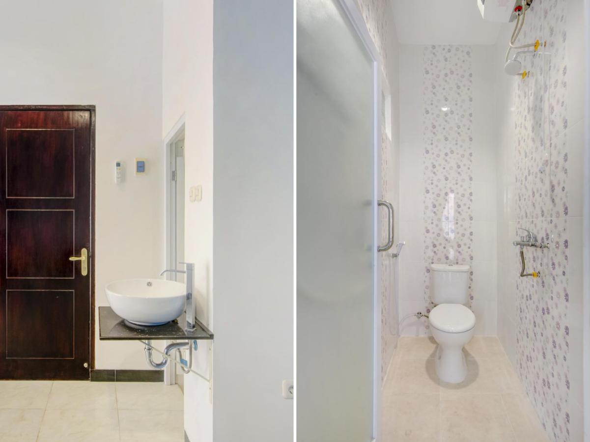 Oyo Life 3987 Kost Aditya Surabaya Bagian luar foto
